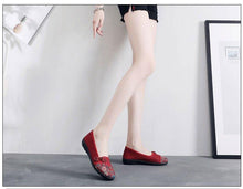 Cargar imagen en el visor de la galería, Zapatos de tela  Fondo suave antideslizante para mujer

