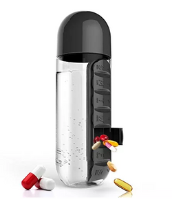 Botella de agua con taza de agua creativa con caja de medicina portátil de siete días
