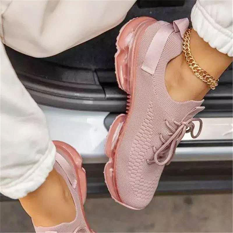 Mujeres 2020 nueva plataforma de color sólido con cordones zapatos voladores zapatillas