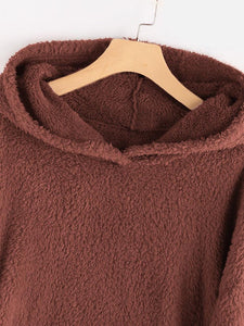 Suéter con capucha de color sólido de felpa suelta para mujer